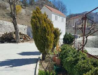 Апартаменты Turo Njeguši Apartman Цетине Стандартные апартаменты-1