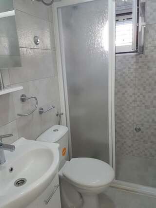 Апартаменты Turo Njeguši Apartman Цетине Стандартные апартаменты-13