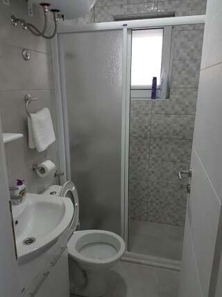 Апартаменты Turo Njeguši Apartman Цетине Стандартные апартаменты-3